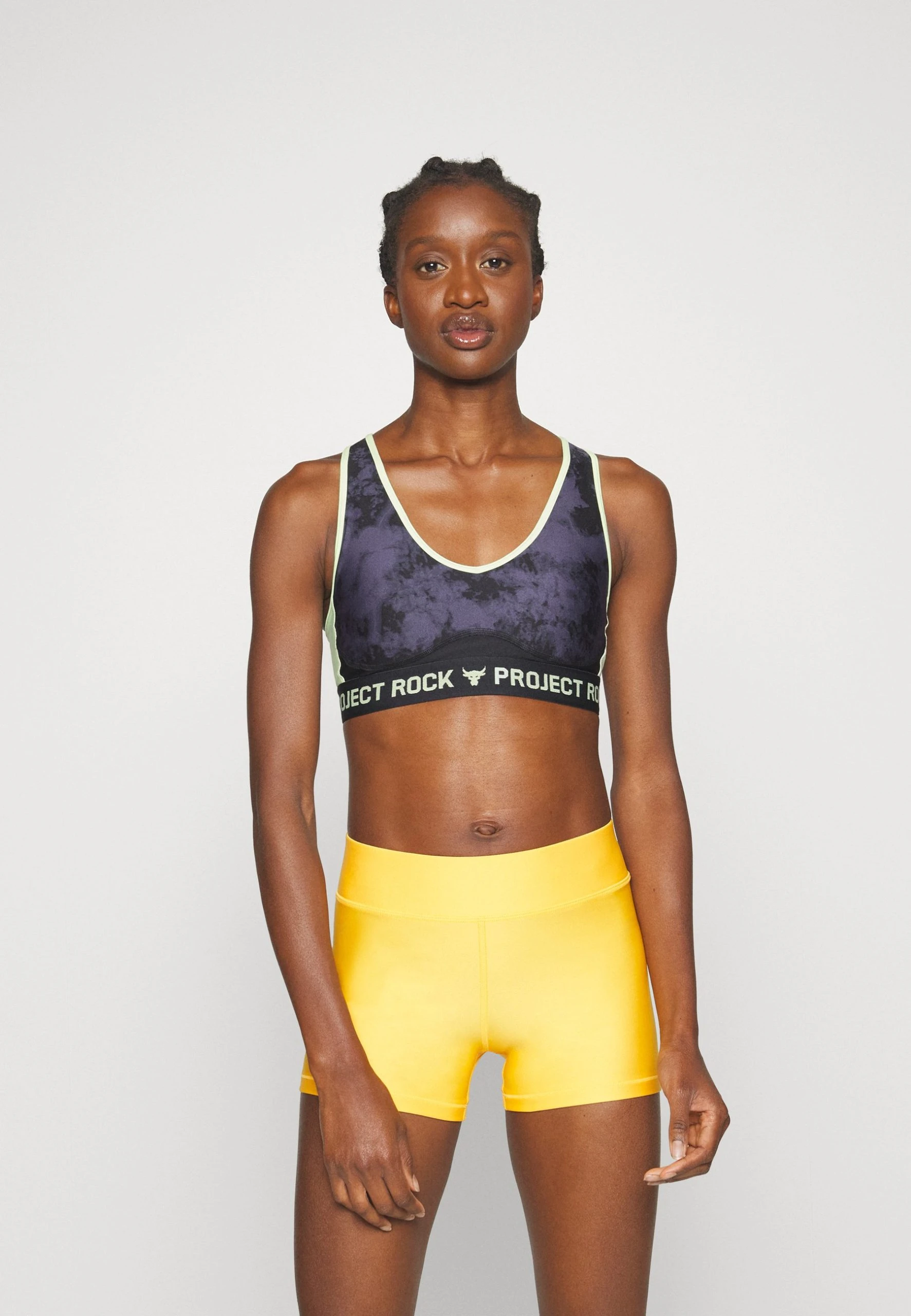 Under Armour BRA PRINT - Stanik Sportowy Z średnim Wsparciem - Black/tempered Steel/phosphor Green