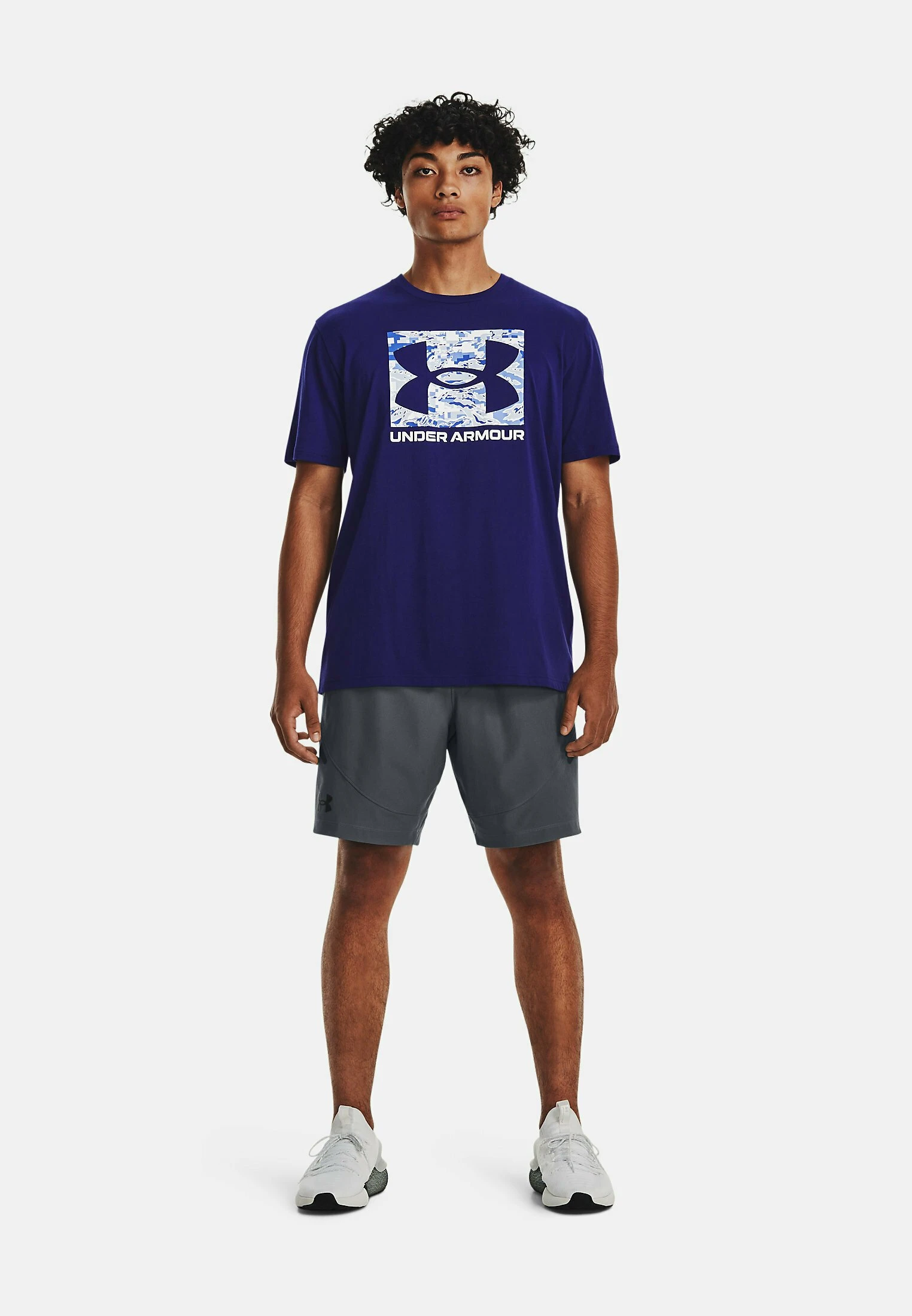 Under Armour ABC CAMO BOXED LOGO - T-shirt Z Nadrukiem - Sonar Blue - obrazek 2