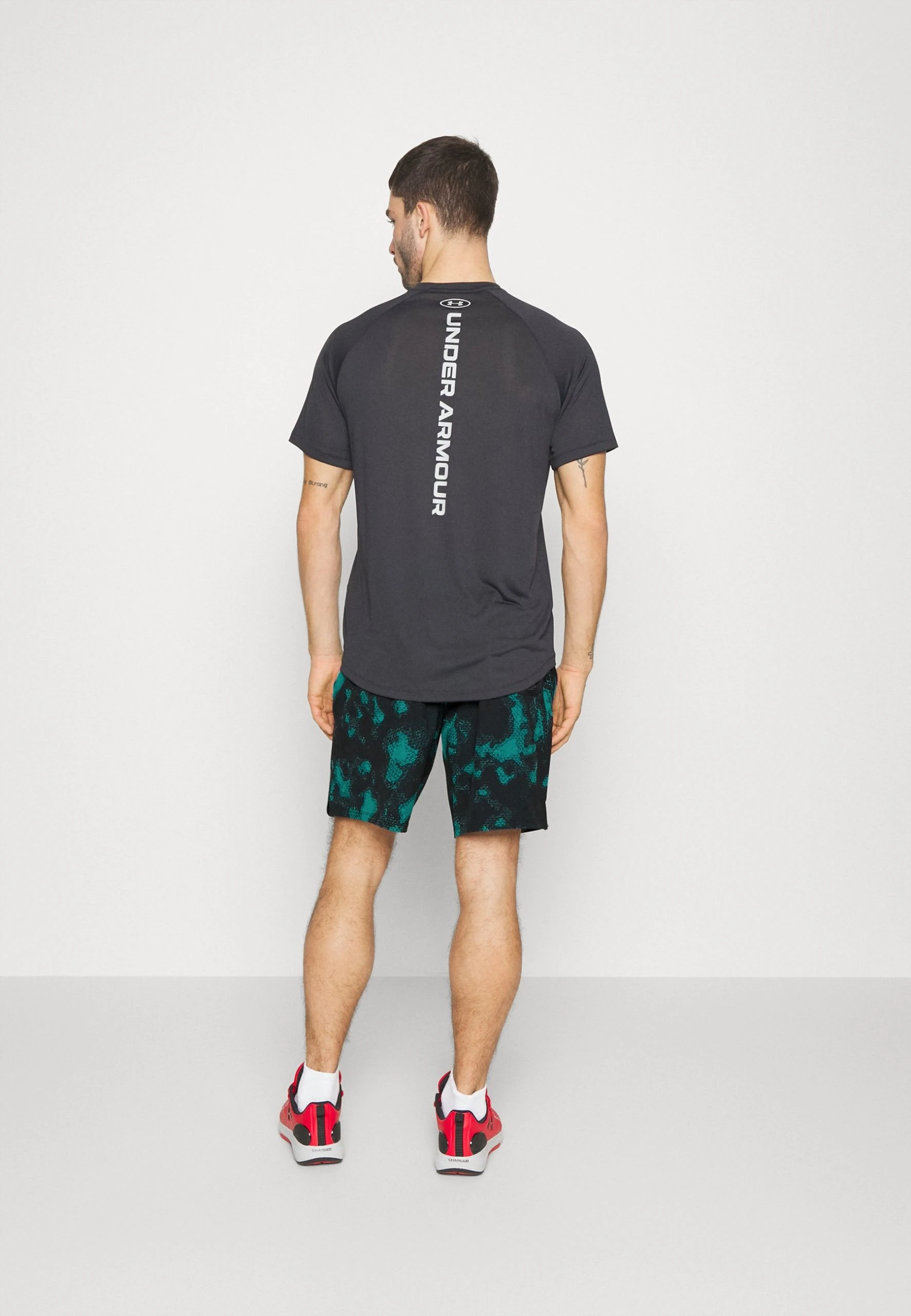 Under Armour ROCK - Krótkie Spodenki Sportowe - Coastal Teal/fade/white - obrazek 3